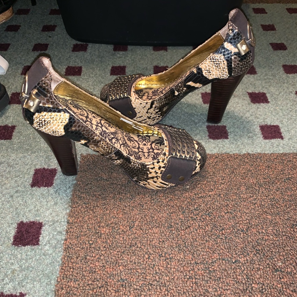 Heels size 6